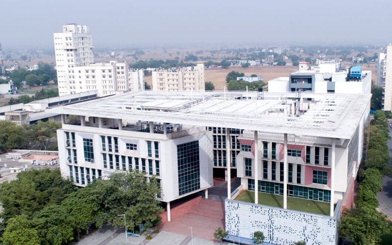 School of economics and commerce bml munjal university