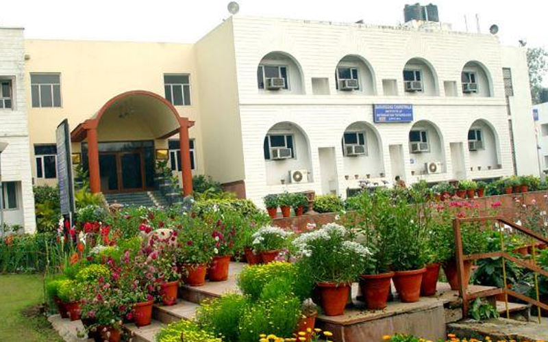 Banarsidas chandiwala institute of information technology