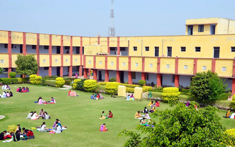 Tr girls college