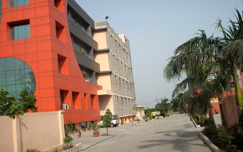 Hlm college