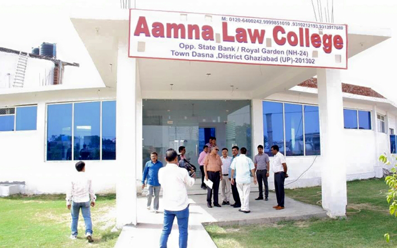 Aamna law college