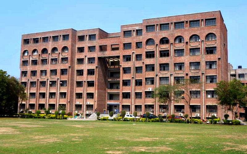 Maharaja surajmal institute